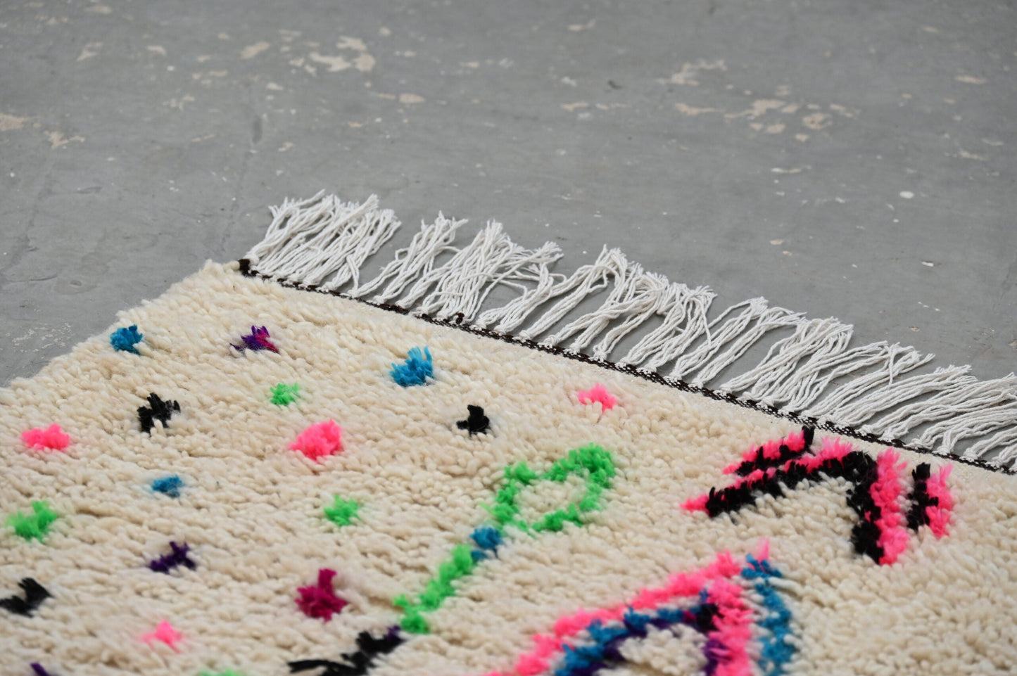 DecorBites™ Handmade Moroccan Azilal Rug - 241x140 cm