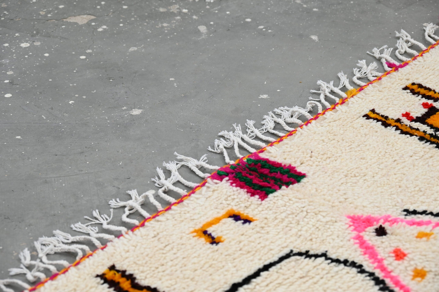 DecorBites™ Handmade Moroccan Azilal Rug - 245x146 cm