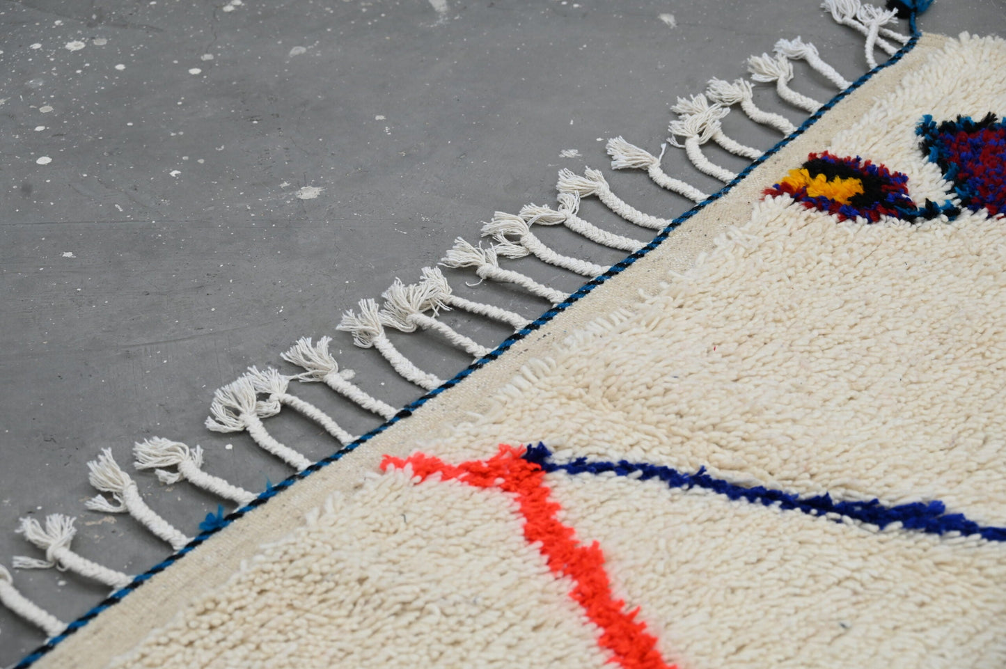 DecorBites™ Handmade Moroccan Azilal Rug - 250x145 cm