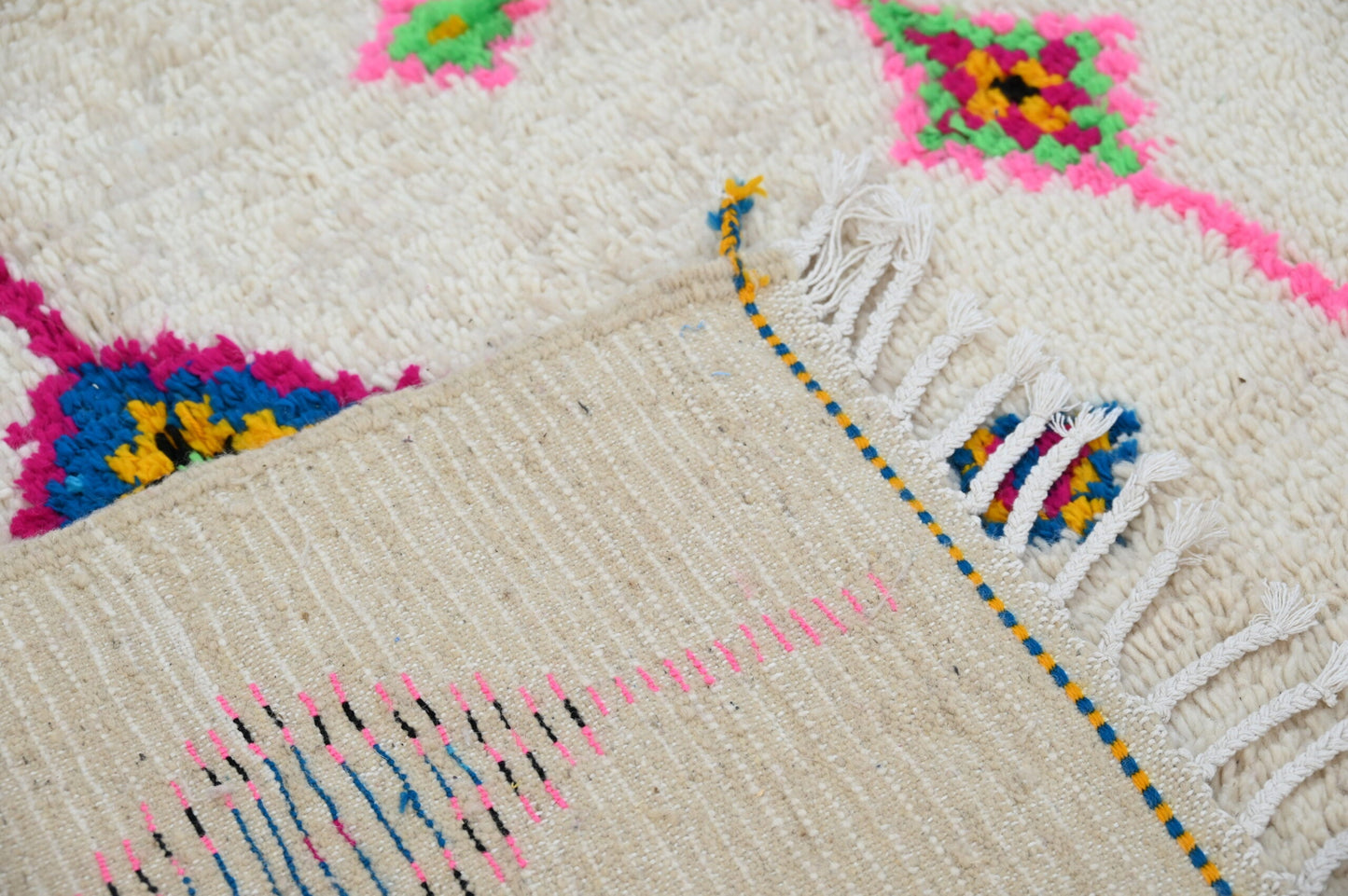 DecorBites™ Handmade Moroccan Azilal Rug - 250x148 cm