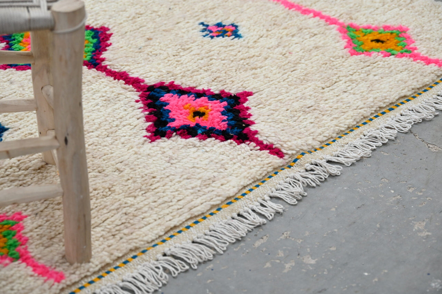 DecorBites™ Handmade Moroccan Azilal Rug - 250x148 cm