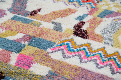 DecorBites™ Handmade Moroccan Azilal Rug: 300x208 cm
