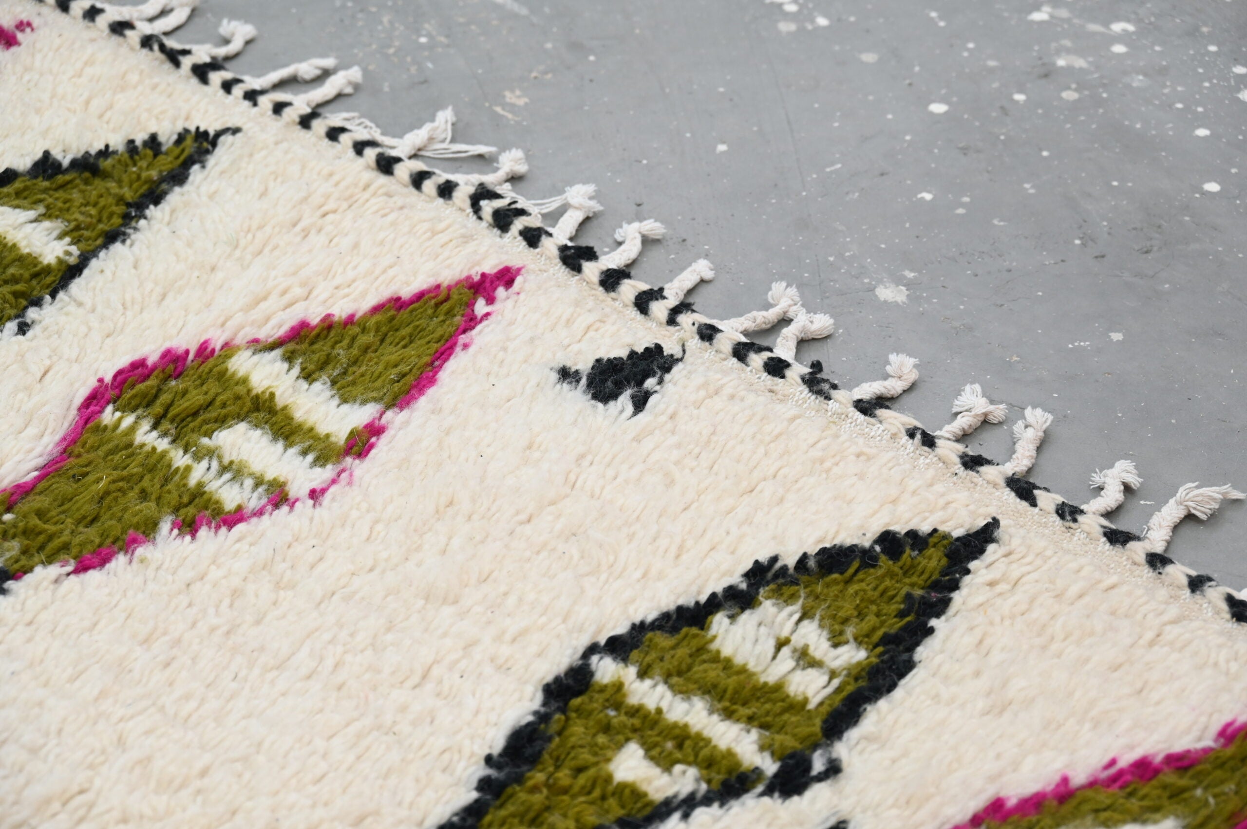 DecorBites™ Handmade Moroccan Azilal Rug 302x197 cm