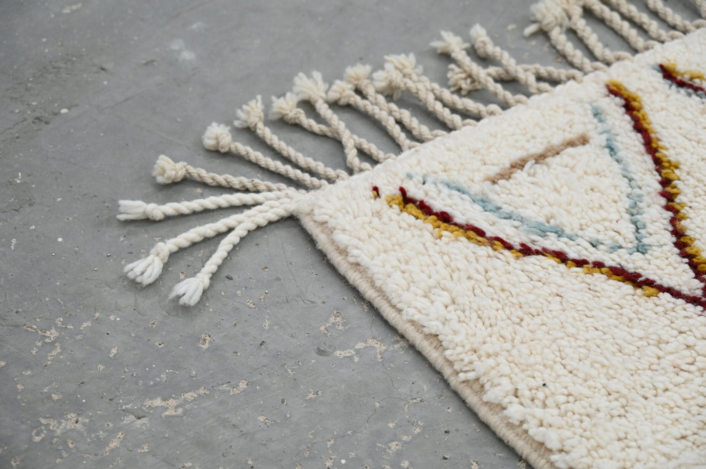 DecorBites™ Handmade Moroccan Azilal Rug 305x206cm