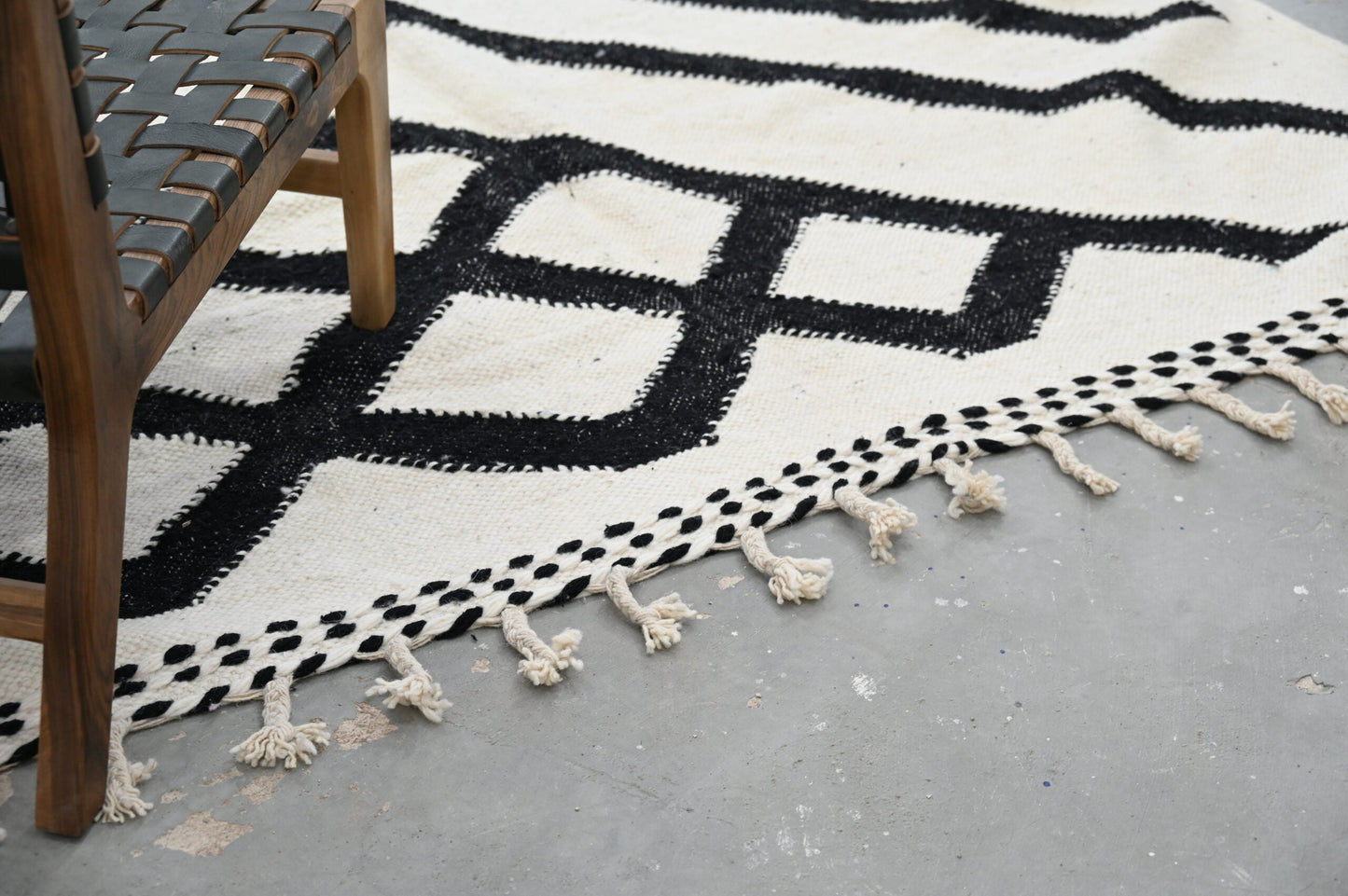 DecorBites™ Handmade Moroccan Azilal Rug - 317x200 cm