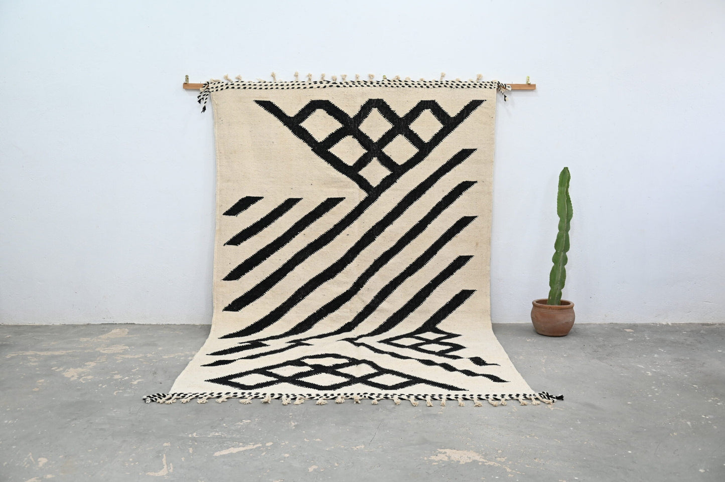 DecorBites™ Handmade Moroccan Azilal Rug - 317x200 cm