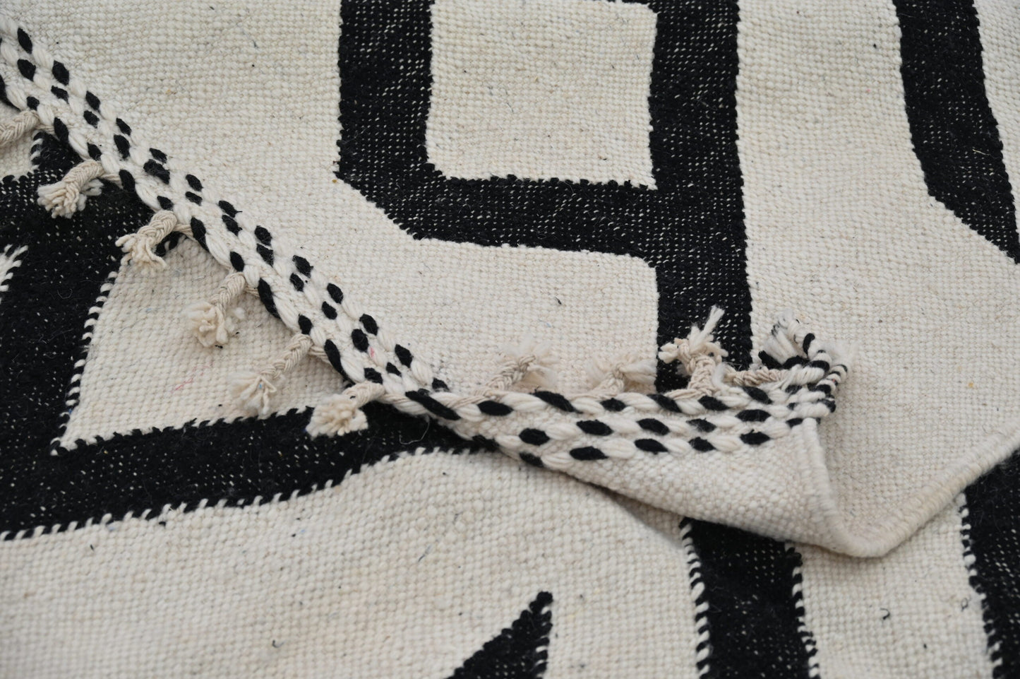 DecorBites™ Handmade Moroccan Azilal Rug - 317x200 cm