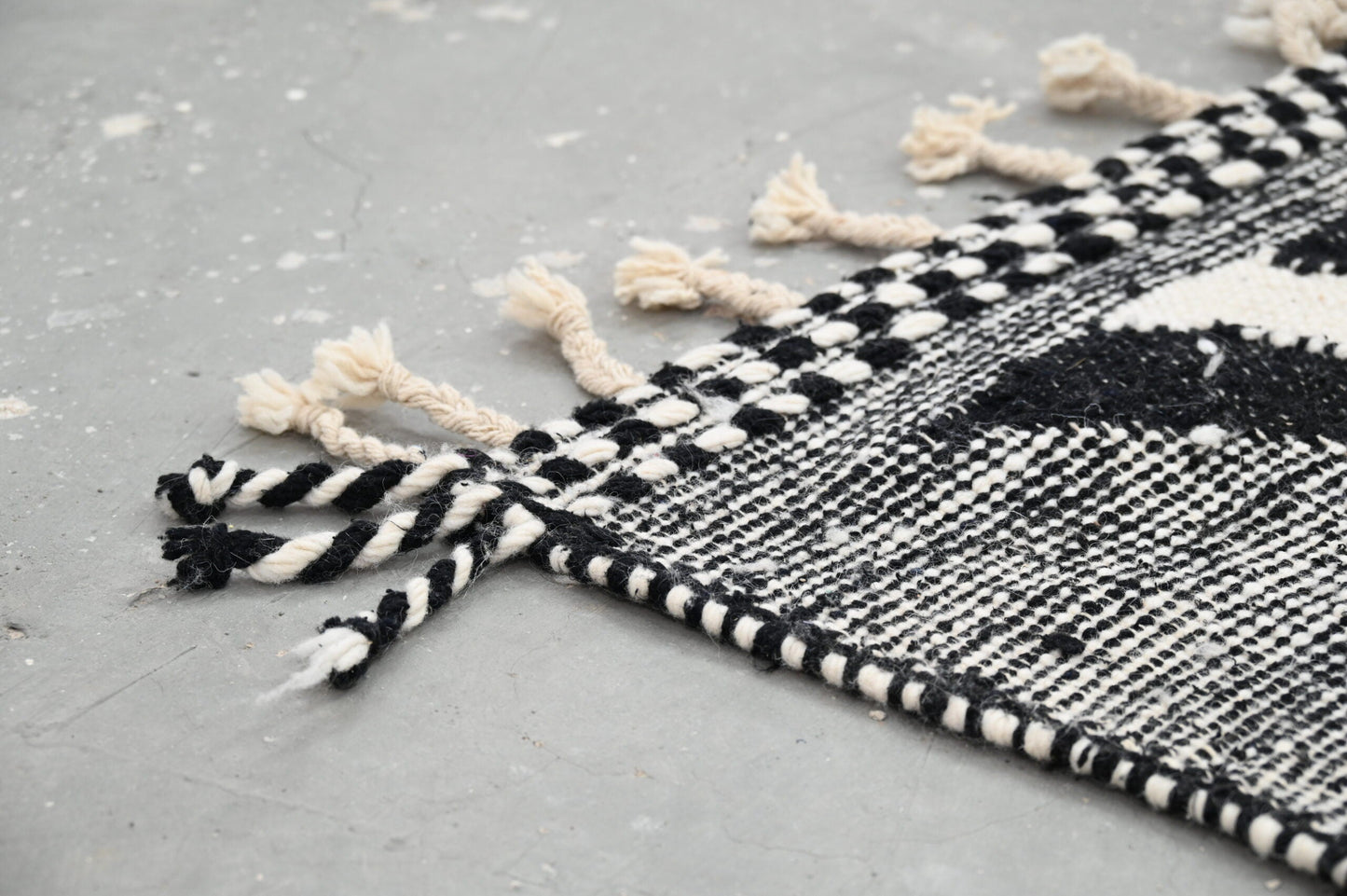 DecorBites™ Handmade Moroccan Azilal Rug - 326x203 cm