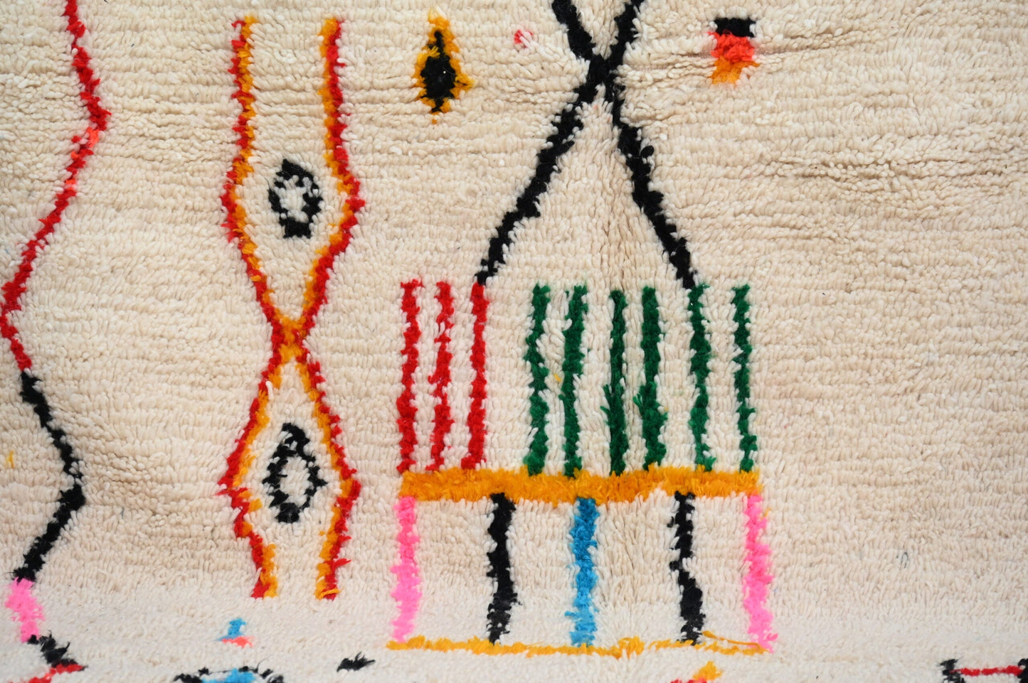 DecorBites™ Handwoven Moroccan Azilal Rug - 245x146 cm