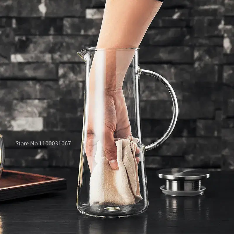 Heat resistant glass pitcher water carafe with stainless lid kitchen