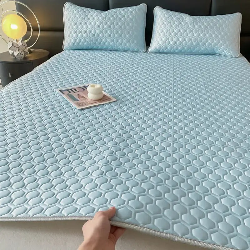 Hexagonal quilted pink & gray cooling bed sheet set bedroom mat
