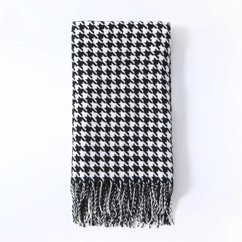Houndstooth black & white throw blanket living room fringed decor