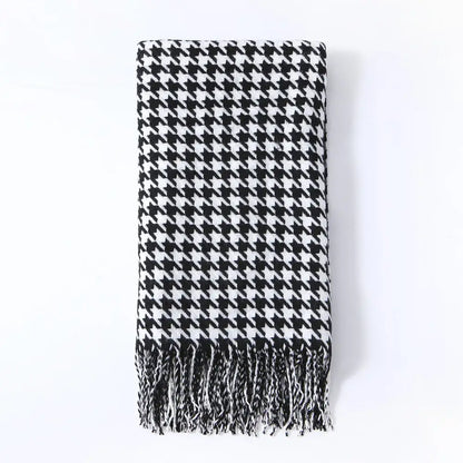 Houndstooth black & white throw blanket living room fringed decor