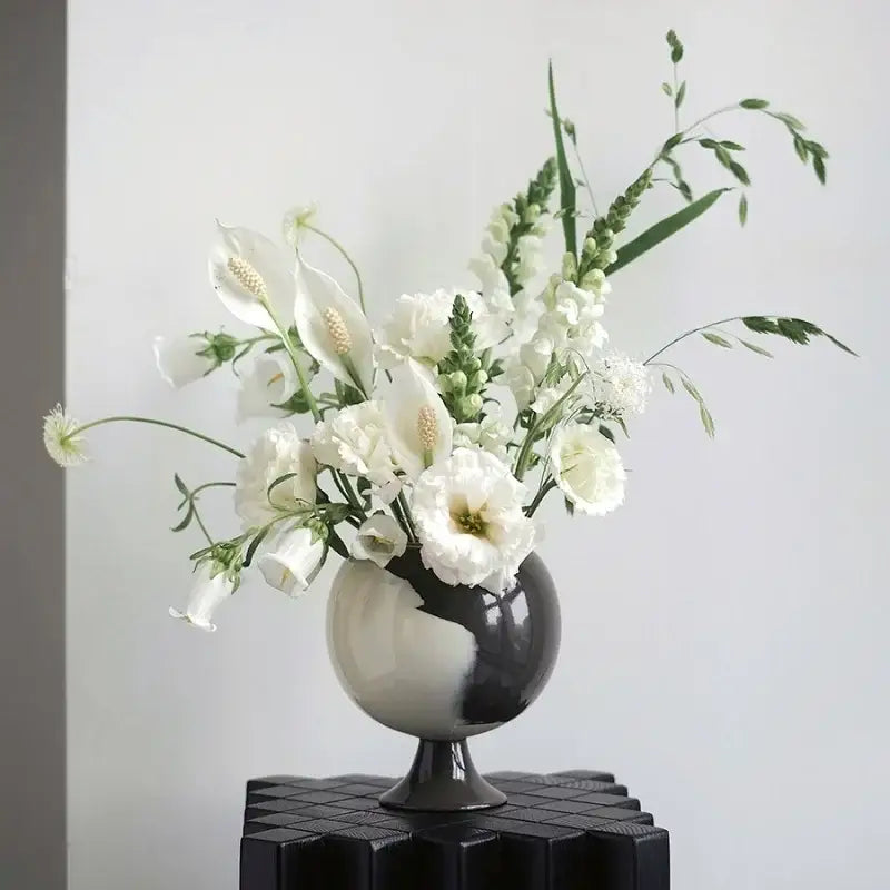 Irregular grain black & white spherical vase living room decor