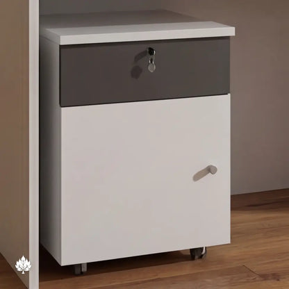 Mirel · Front Reception Desk