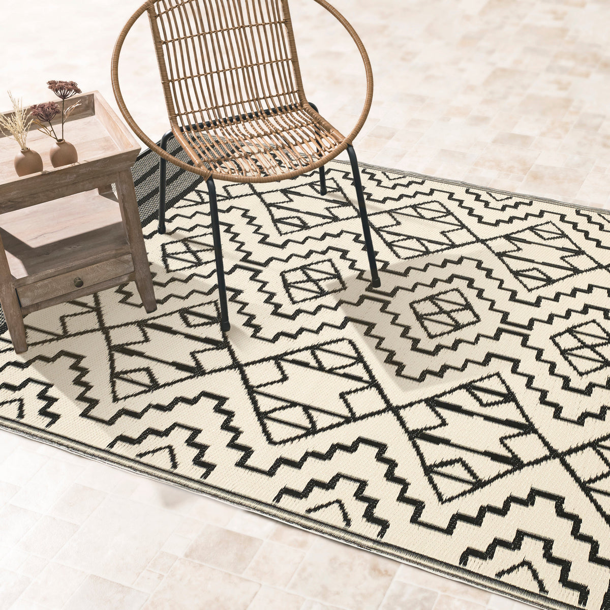 Kilimanjaro - Black Outdoor Rug for Patio