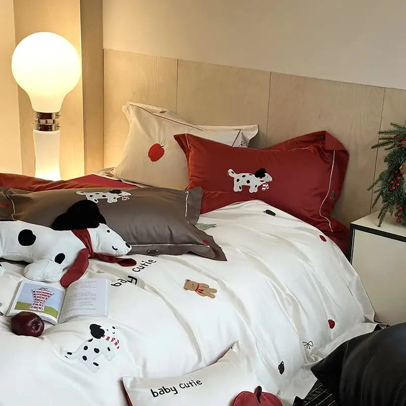 King bear embroidered white & red bedding set bedroom duvet cover