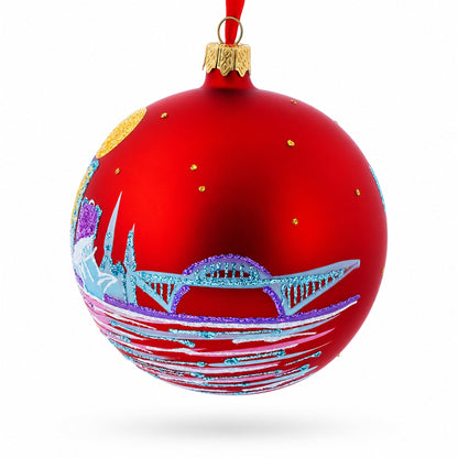 Milwaukee, Wisconsin Glass Ball Christmas Ornament 4 Inches
