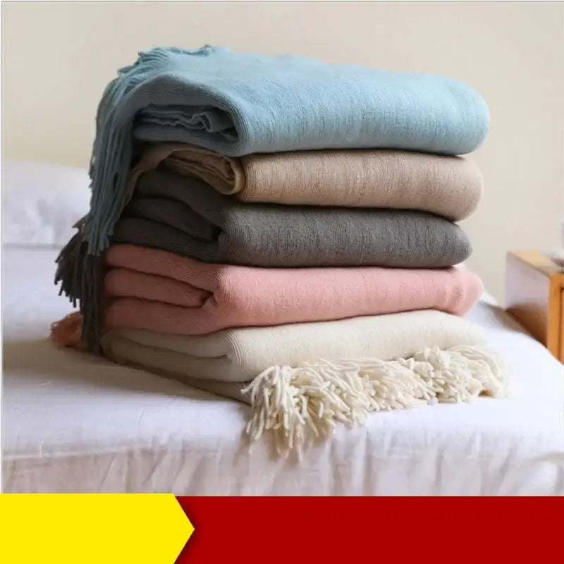 Knitted cashmere siesta blanket bedroom pastel fringed throw