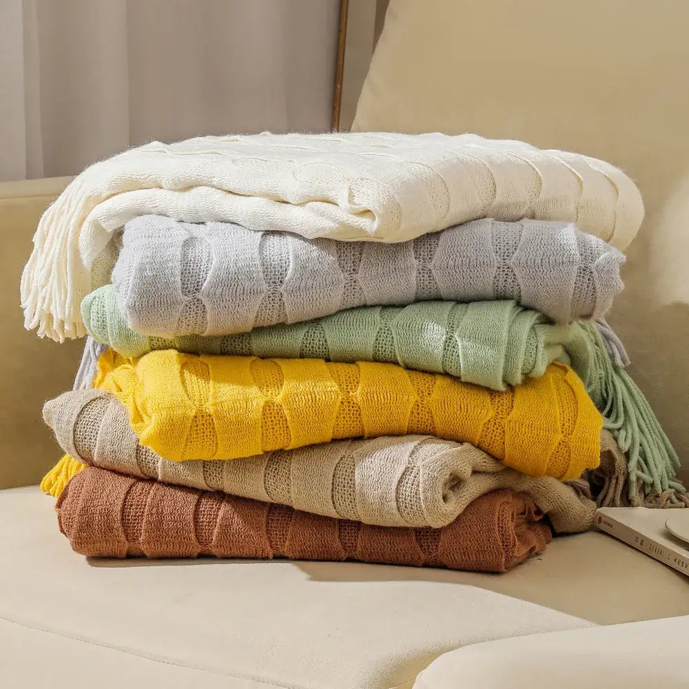 Knitted geometric throw blanket bedroom textured pastel softness