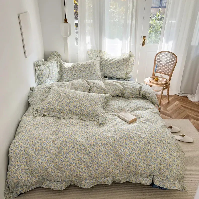 Lavender floral ruffled bedding set – bedroom gardenia print princess