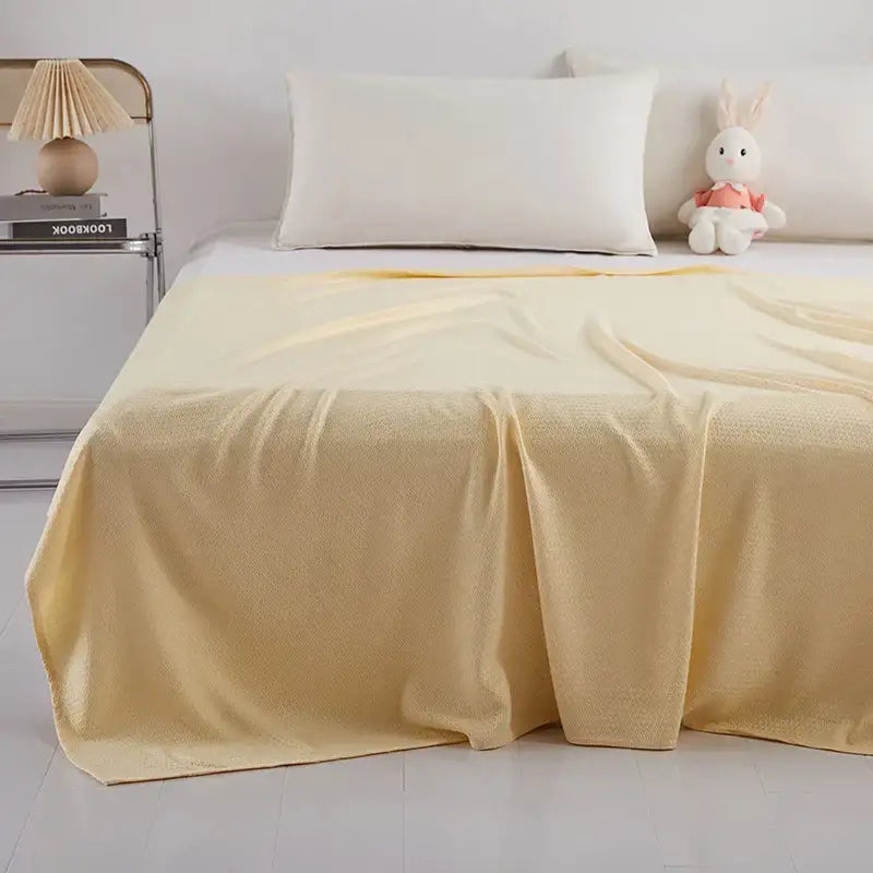 Light blue bamboo fiber summer quilt bedroom diamond grid blanket