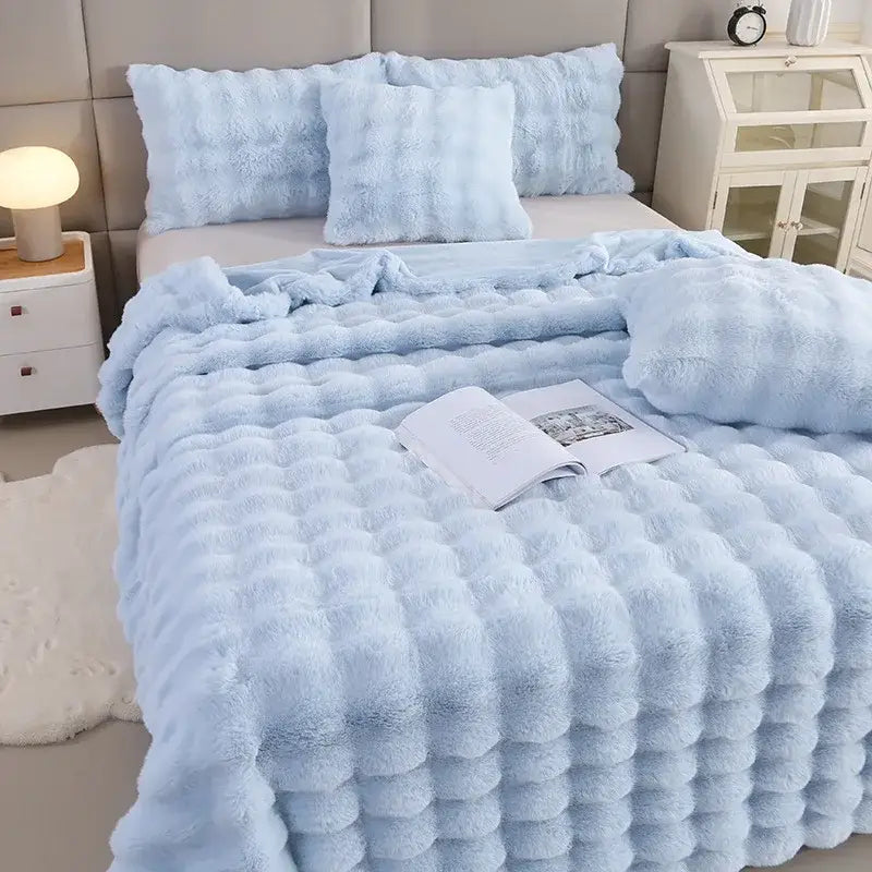 Light blue bubble rabbit velvet blanket bedroom plush quilt