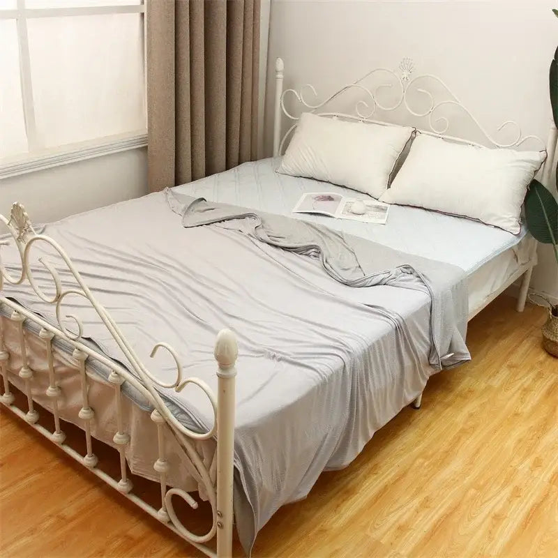 Light blue cool feel summer blanket bedroom bed sheet