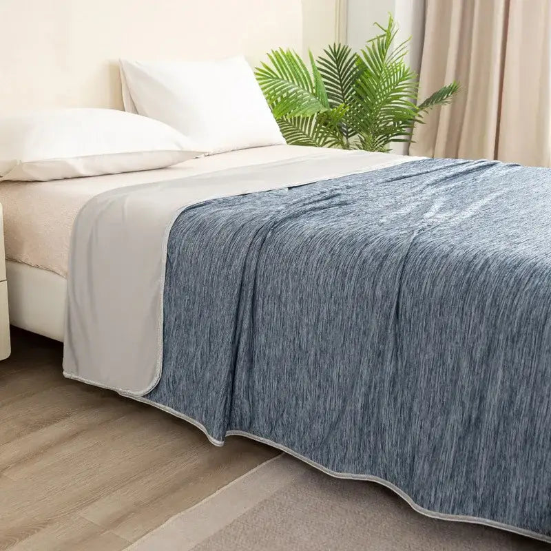 Light blue super soft cooling blanket – bedroom quilted bedspread