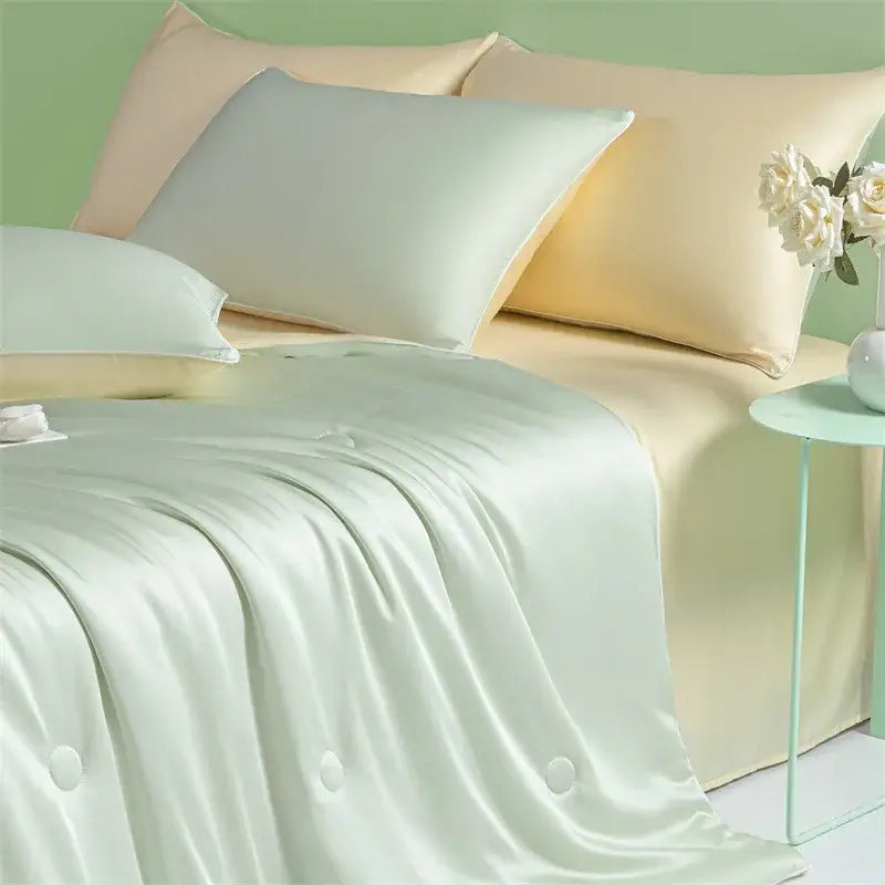 Light green & cream cool ice silk quilt set bedroom bedding