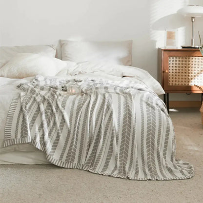 Light green leaf pattern bamboo knitted cooling blanket bedroom throw