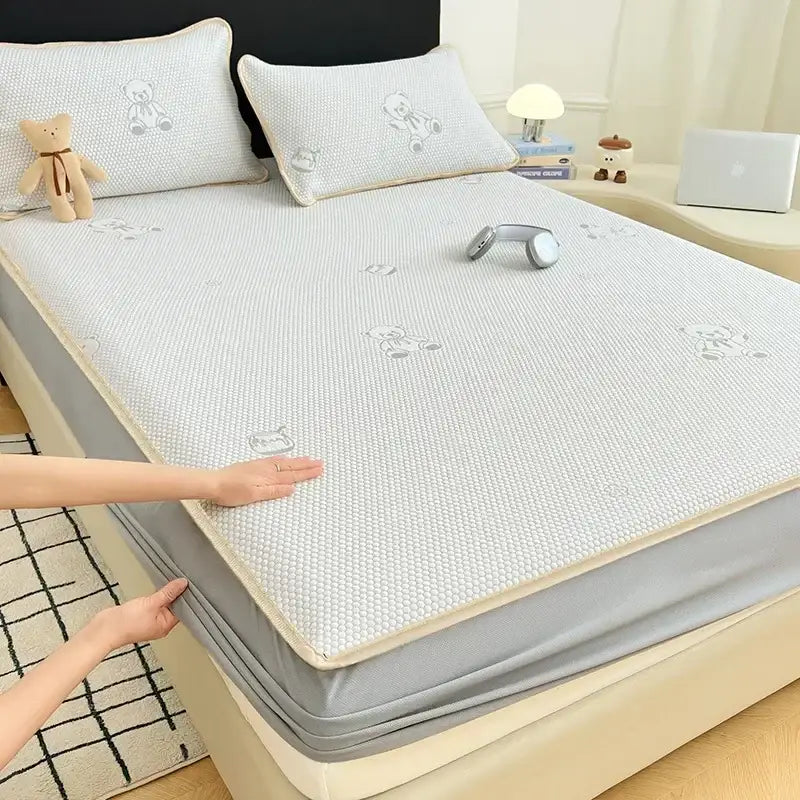 Little bear gray jacquard cooling mat bedroom mattress pad