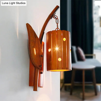 Lodge style brown wooden wall lamp corridor leaf lantern 220v-240v
