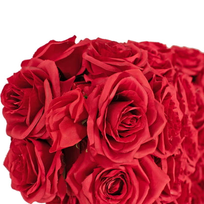 Lucky Rose Petal Horseshoe Centerpiece