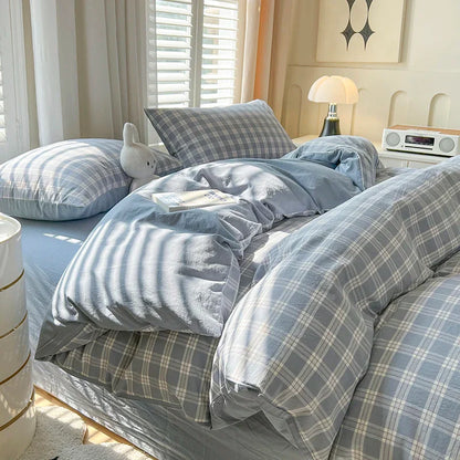 DecorBites™ Luxurious 2024 Grid Lattice Bedding Set