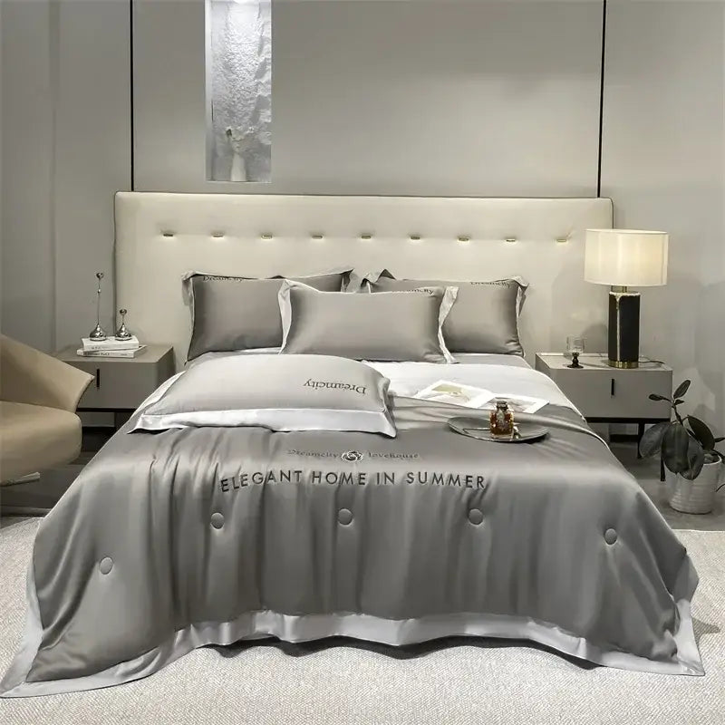 Luxury cream and black ice silk embroidered quilt set bedroom comforter