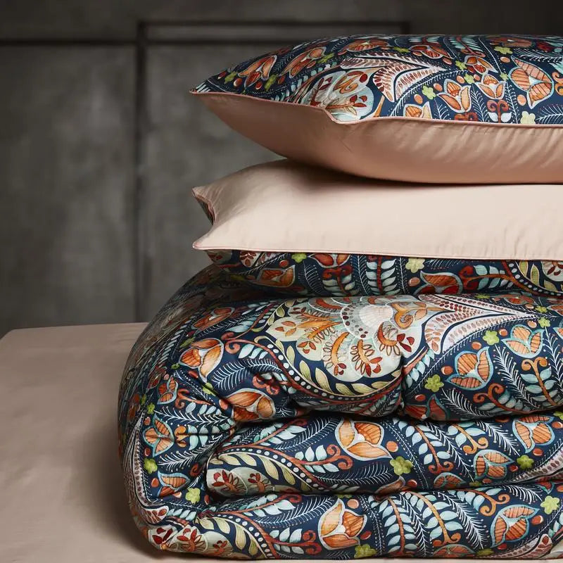 DecorBites™ Luxury Egyptian Cotton Bedding Set with Flamingo Leaf Pattern