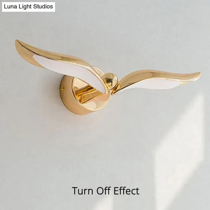 Luxury minimalist creative seagull wall lamp for bedroom living room