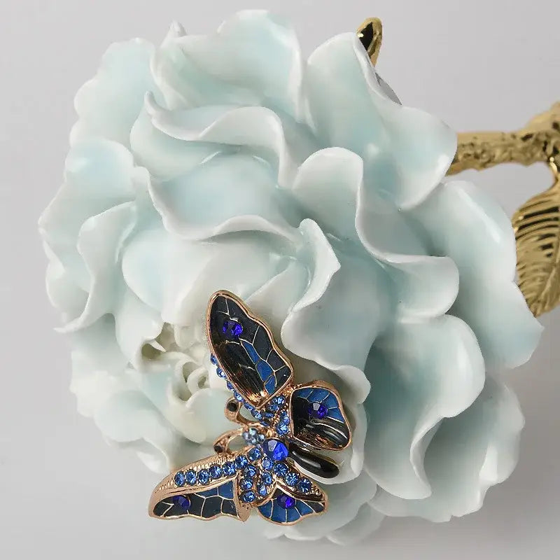 Luxury porcelain crystal rose decor blue & gold living room ornament