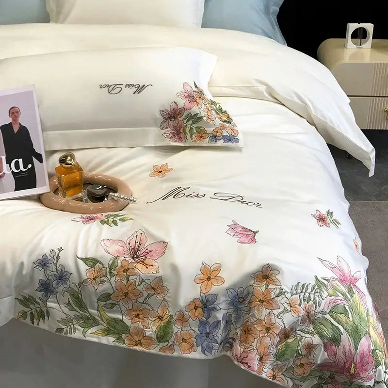 Luxury white floral egyptian cotton flowers embroidery bedding set bedroom
