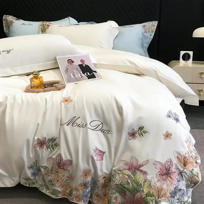 Luxury white floral egyptian cotton flowers embroidery bedding set bedroom