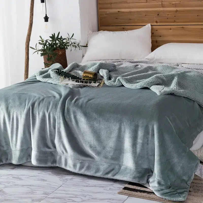 Maroon & white cozy plush blanket bedroom sherpa throw