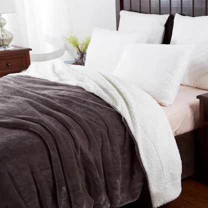 Maroon & white cozy plush blanket bedroom sherpa throw