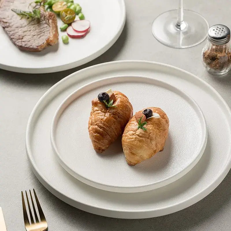 Matte black ceramic dinner plate dining room salad tray