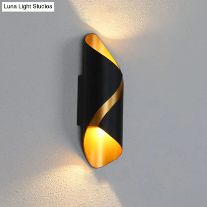 DecorBites™ Metal Wall Light with Post-Modern LED Technology, Black & Gold Finish