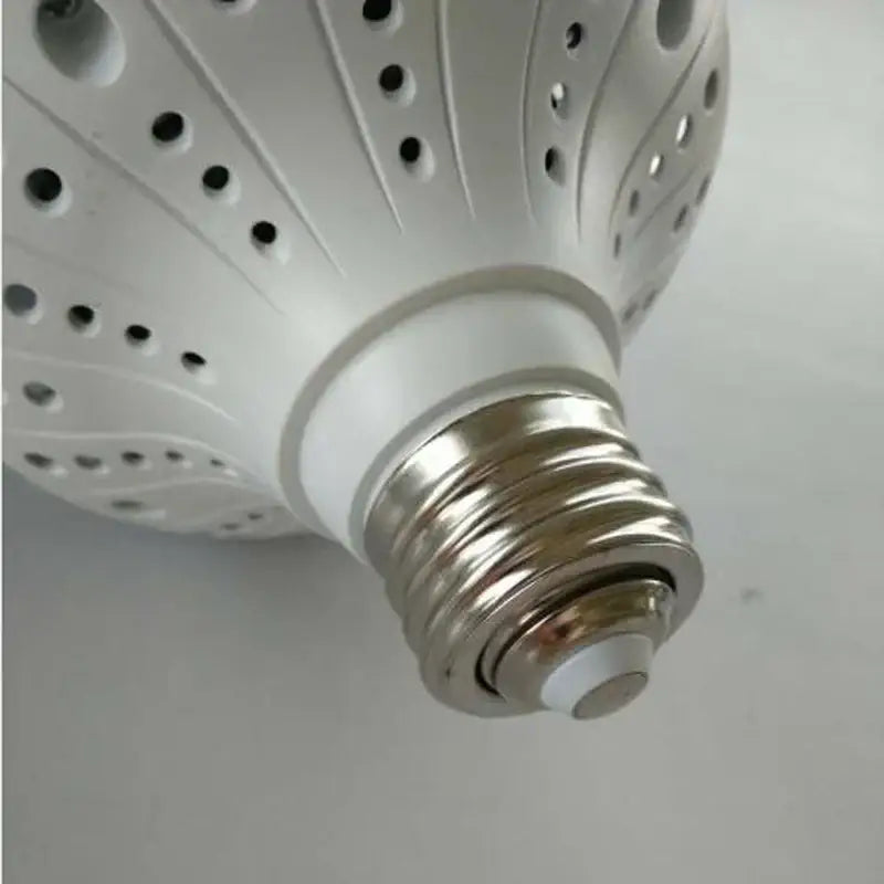 Metallic e40 lamp holder adapter pack for garage workshop lighting
