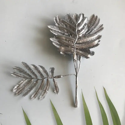 Metallic silver gold & white eucalyptus leaf bunch 6-pack living room