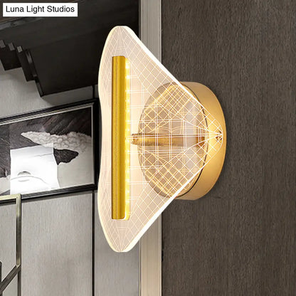 DecorBites™ Minimal LED Gold Sconce - Metallic Geometric Wall Light for Living Room in White/Warm