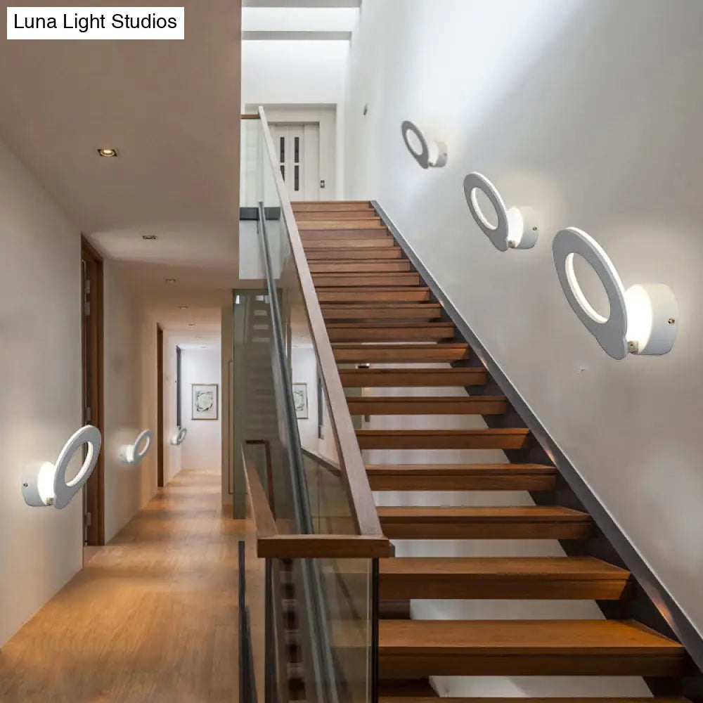 DecorBites™ Minimalist Aluminum LED Wall Sconce in Circle/Square Shape - Warm/Natural Lighting