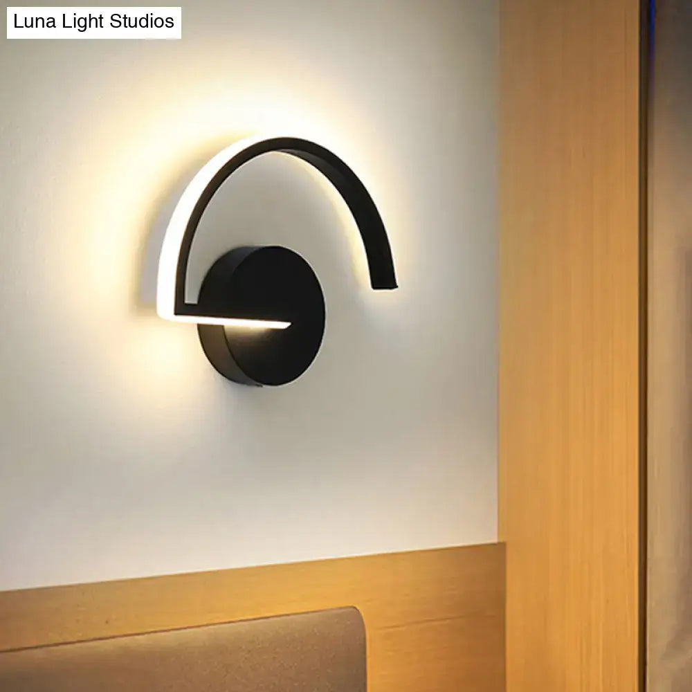 Minimalist black curved wall mounted lighting bedroom sconce